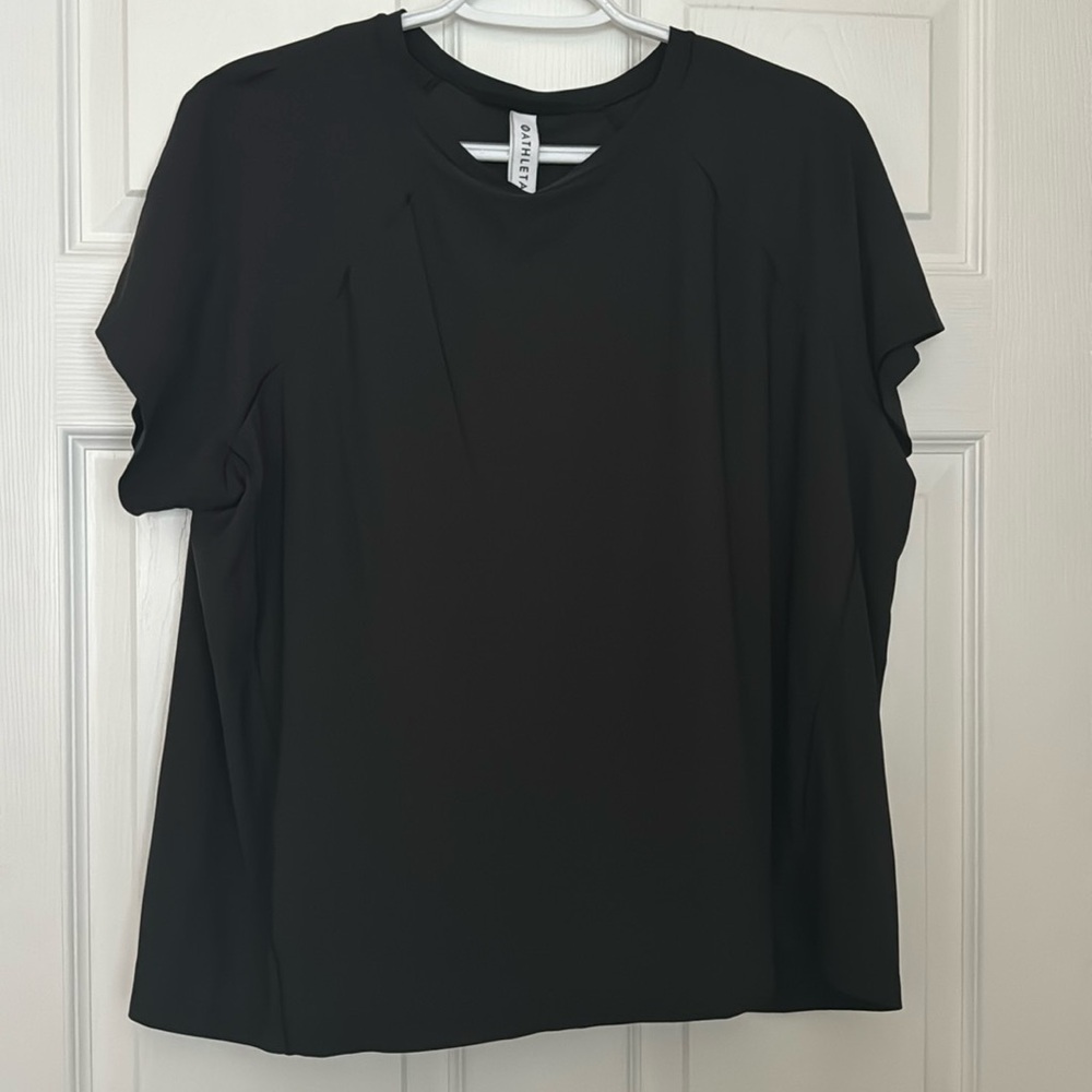Women’s Athleta Size 1X Black Short Sleeve Crop Top